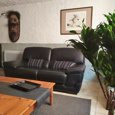 Appartement 55 M2 Proche Commerces Et Parking 里沃萨尔特 外观 照片